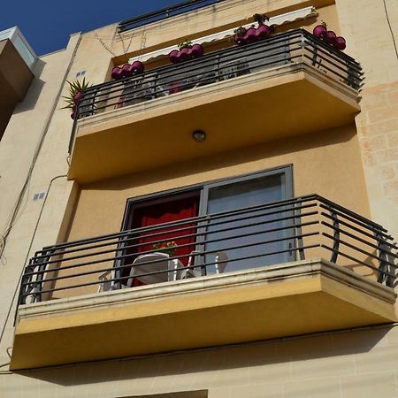 Mellieha Town Centre Bright & Spacious 3 Bedroom Apartment Eksteriør billede