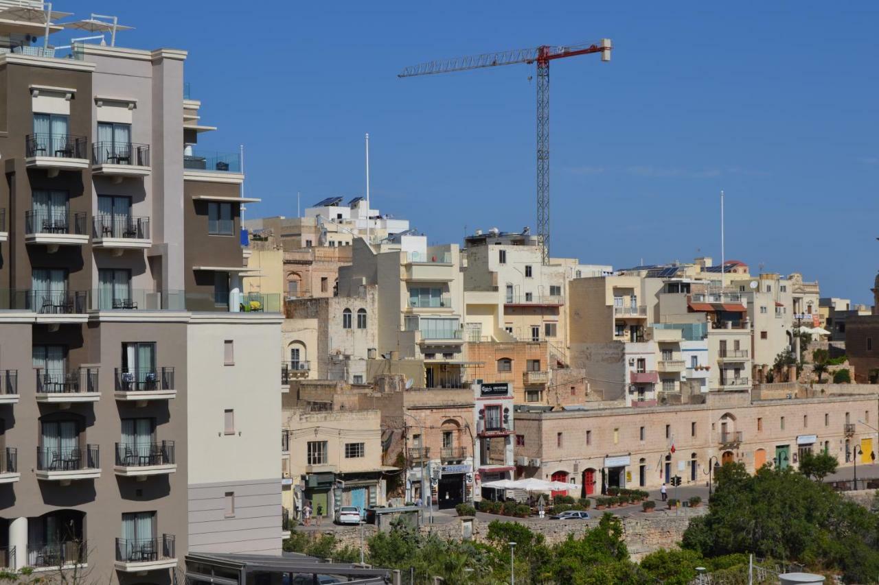 Mellieha Town Centre Bright & Spacious 3 Bedroom Apartment Eksteriør billede