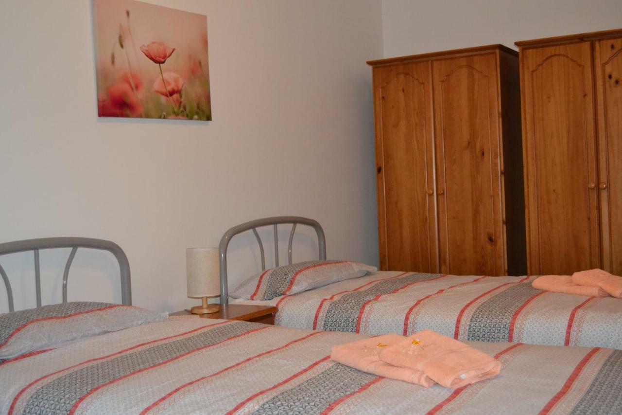 Mellieha Town Centre Bright & Spacious 3 Bedroom Apartment Eksteriør billede
